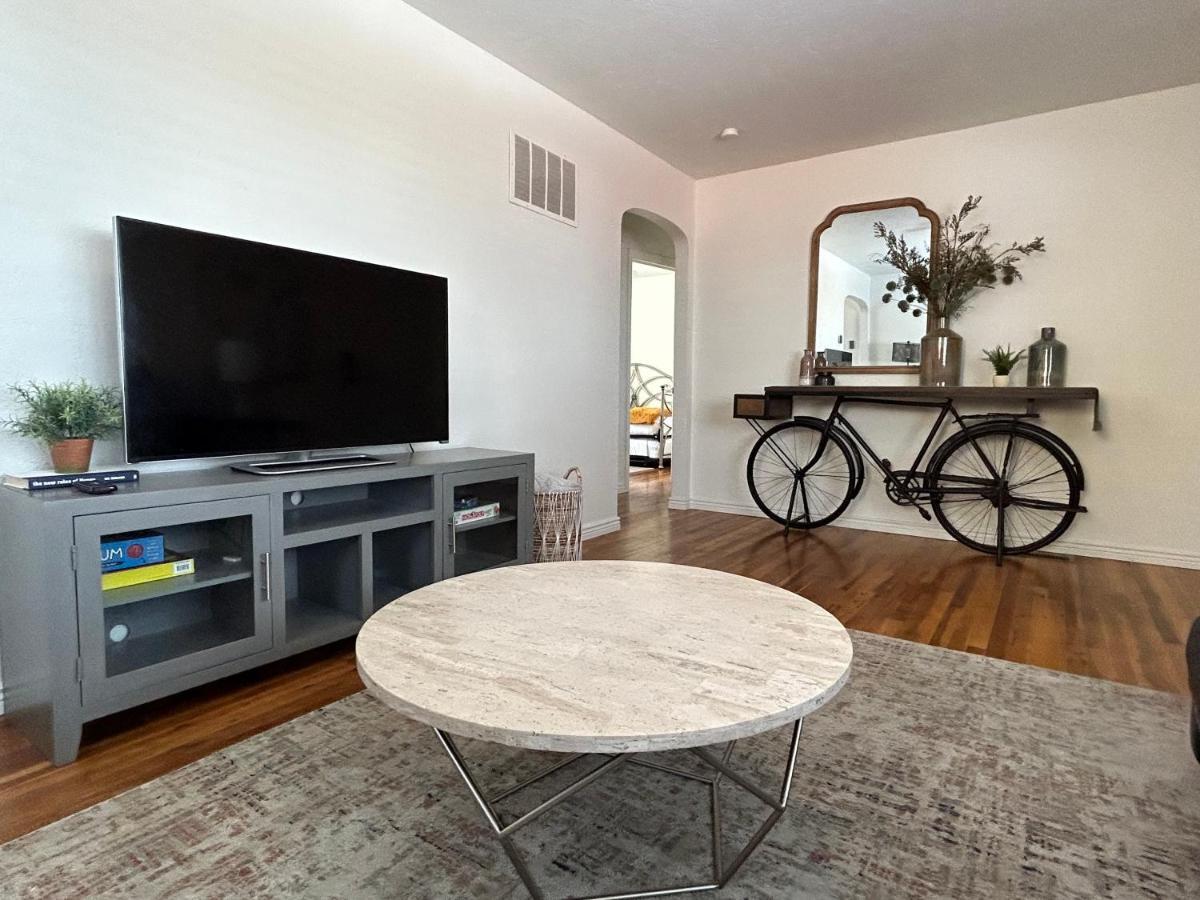 Home Sweet Idahome, Feels Like Home With All The Decor You Wish You Could Afford King Bed In Master, Fully Fenced Dog Friendly Yard, A Few Blocks From Bsu And Downtown Boise, Your Perfect Stay! Exterior foto